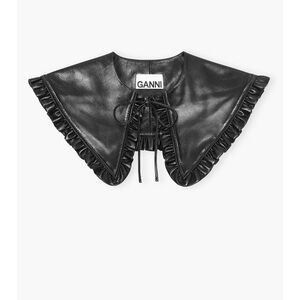 NWT Ganni Lamb Leather Collar